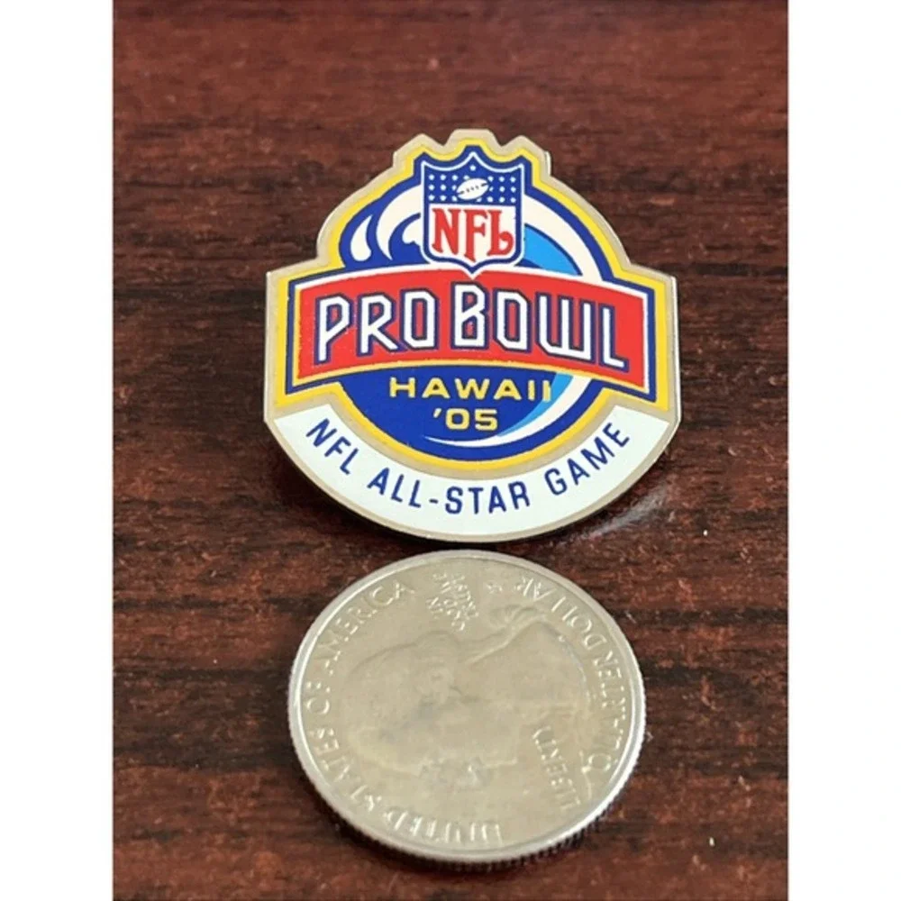 2005 NFL Football Pro Bowl Hawaii All-Star Game Lapel Hat‎ Pin